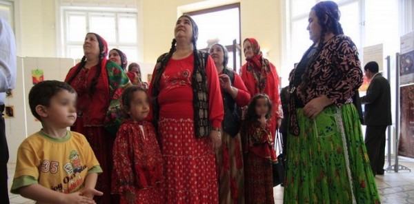 cuvantul-tigani-rromi1