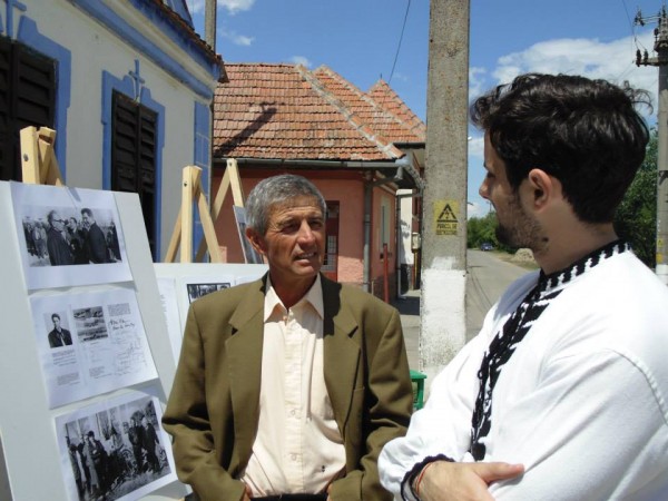 984061_446174902140427_927893109_n