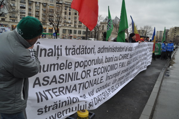 nationalistii au pichetat sediul fmi