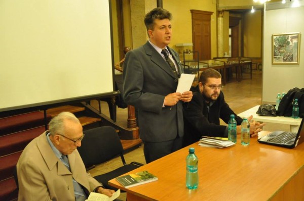 1394411_665240720167058_455734531_n