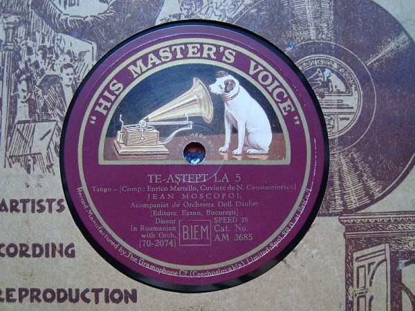 800px-Te_astept_la_5