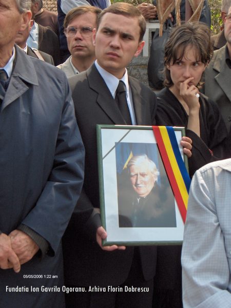 tineretul.deplange.moartea.eroului - Copy