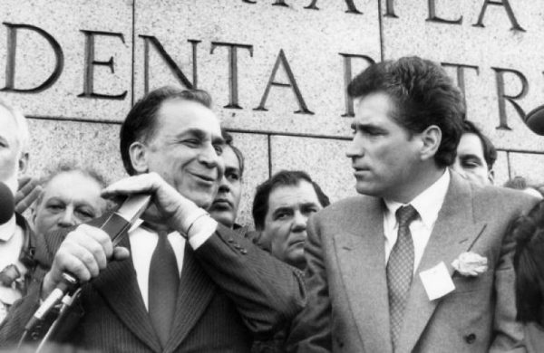 Iliescu-Roman-1990
