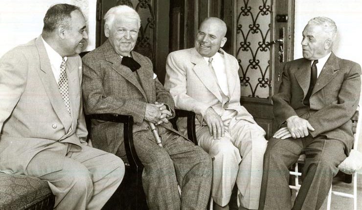 Saoveanu, simțindu-se excelent în compania unor criminali celebri: Gheorghiu Dej, Chivu Stoica și Bodnăraș